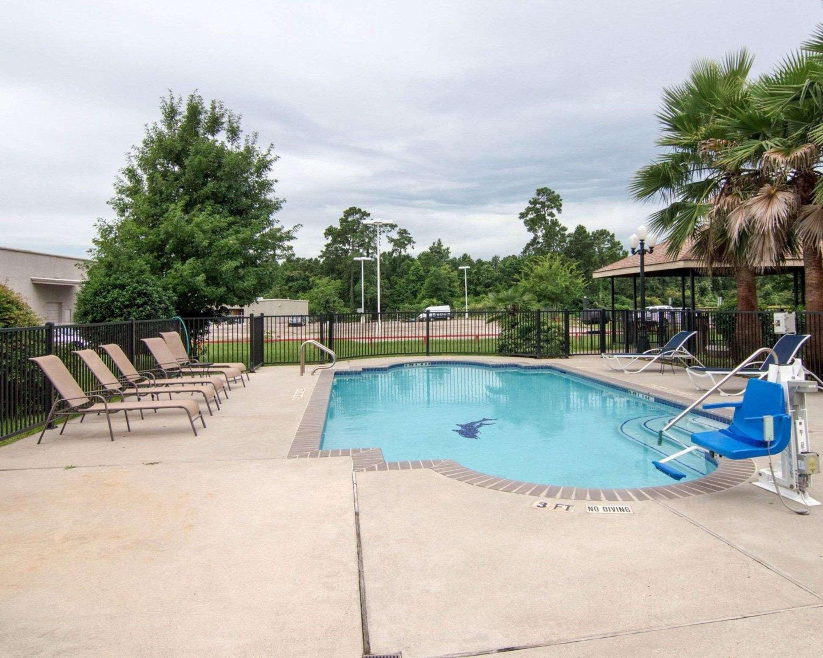 Comfort Suites Kingwood Houston North Humble 59 Exterior photo